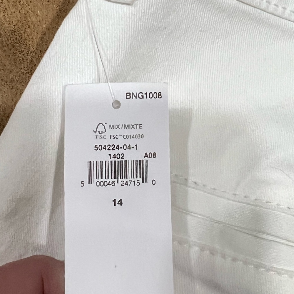 White pixie pants - Picture 8 of 10